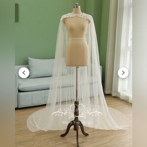 Elegant Ivory Bridal Veil Cape
